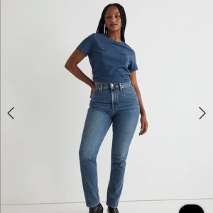 The petite curvy perfect vintage jean in kepler wash